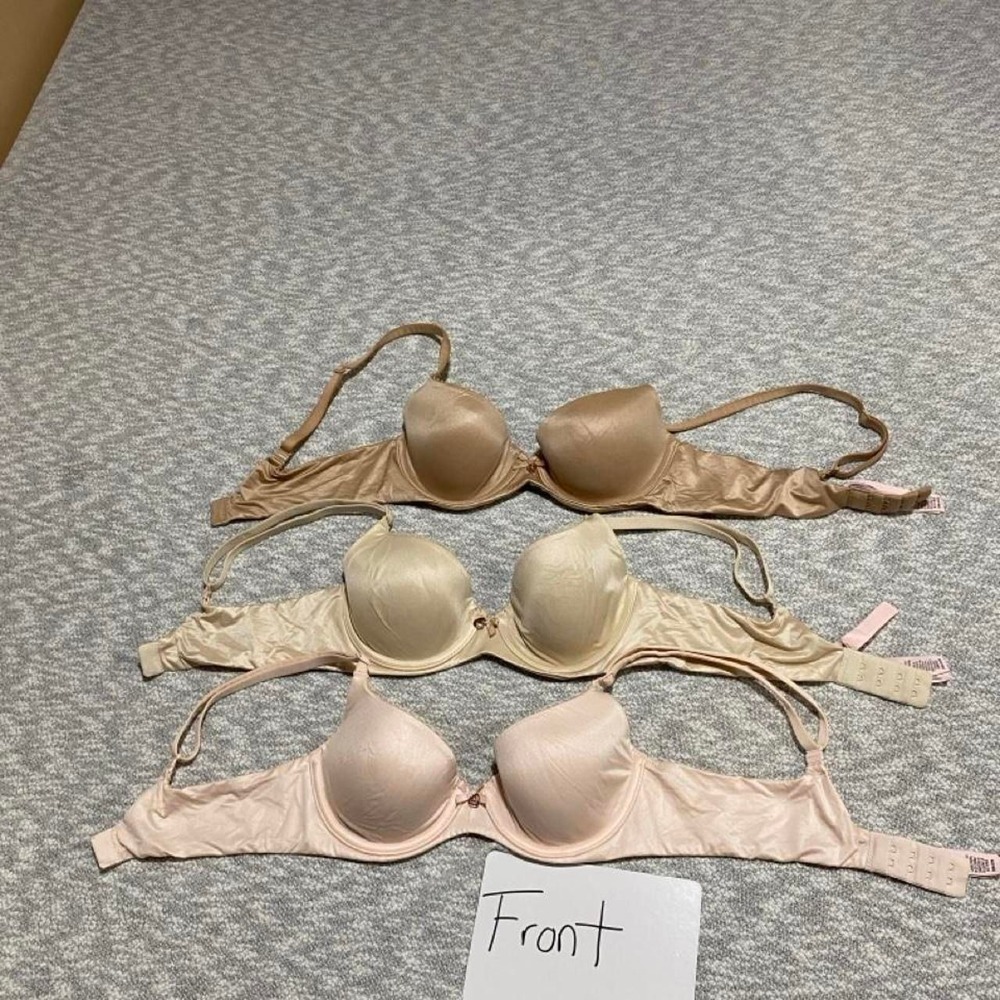 Victoria's Secret 3 piece set of bras in size 32B. SKU-B808#lingerie